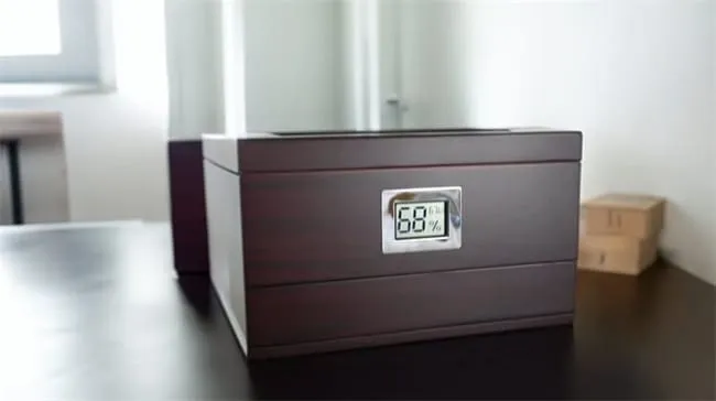 avis sur le humidor Case Elegance Glass Renzo 2