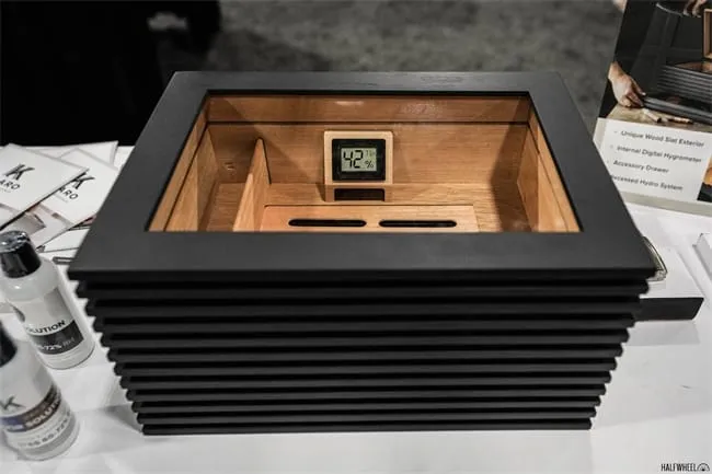 avis sur le humidor Case Elegance Glass Renzo 5