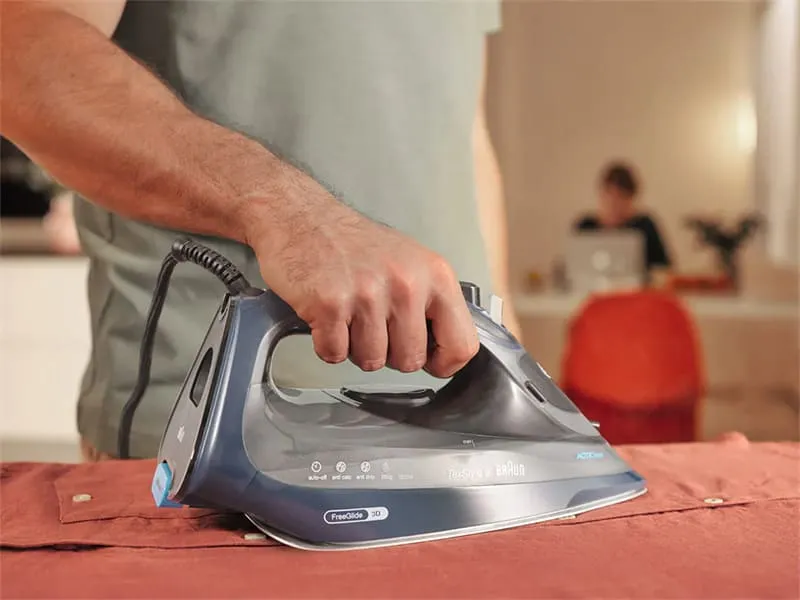 allumer une cigarette avec un fer à repasser