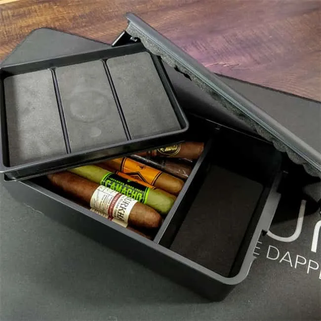 avis sur le travel humidor Lagute