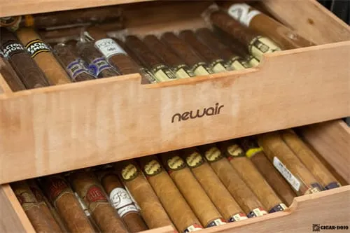 NewAir CC - 300H Humidor