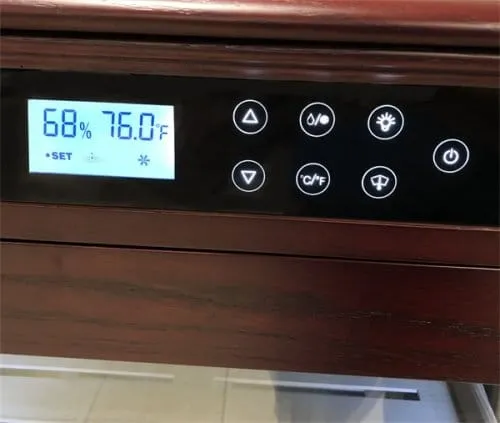 Redford Lite Electric Cabinet Humidor: 2024 Review-3 Redford Lite Electric Cabinet Humidor : Test & Avis 2024-3