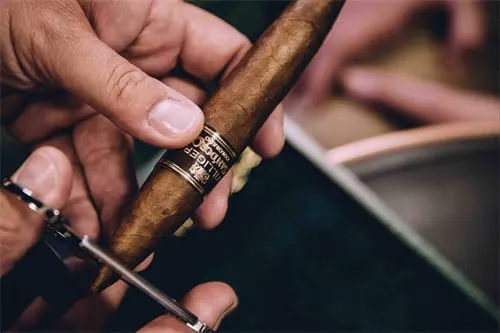 Couper un cigare