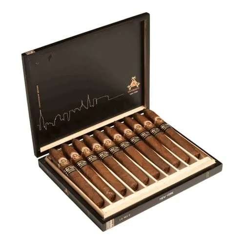 14. Montecristo New York Connoisseur Edition