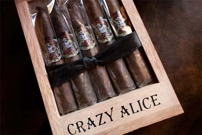 avis sur le cigare Crazy Alice 4