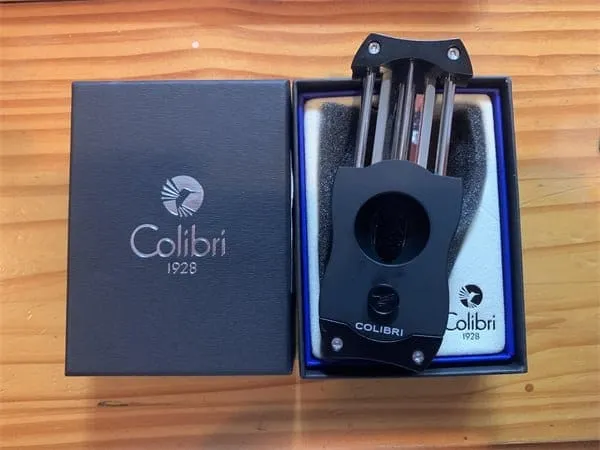 How to Enjoy a Cigar Properly-4 Bien déguster son cigare-4